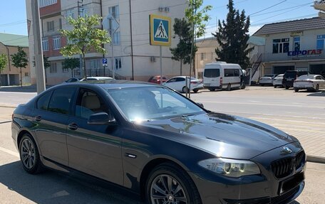 BMW 5 серия, 2011 год, 1 800 000 рублей, 2 фотография