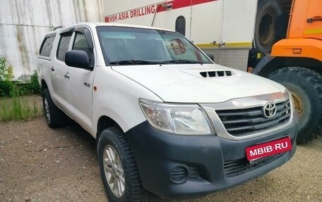 Toyota Hilux VII, 2014 год, 2 195 000 рублей, 2 фотография