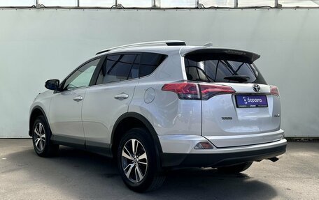 Toyota RAV4, 2018 год, 2 550 000 рублей, 6 фотография