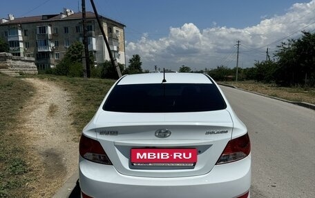 Hyundai Solaris II рестайлинг, 2013 год, 930 000 рублей, 3 фотография