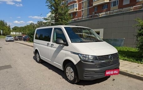 Volkswagen Caravelle T6 рестайлинг, 2020 год, 3 900 000 рублей, 6 фотография