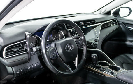 Toyota Camry, 2020 год, 3 899 789 рублей, 11 фотография