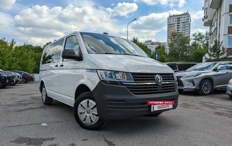 Volkswagen Caravelle T6 рестайлинг, 2020 год, 3 900 000 рублей, 2 фотография