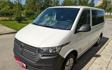 Volkswagen Caravelle T6 рестайлинг, 2020 год, 3 900 000 рублей, 4 фотография