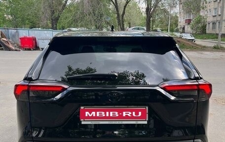 Toyota RAV4, 2021 год, 4 300 000 рублей, 9 фотография