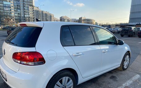 Volkswagen Golf VI, 2011 год, 880 000 рублей, 2 фотография