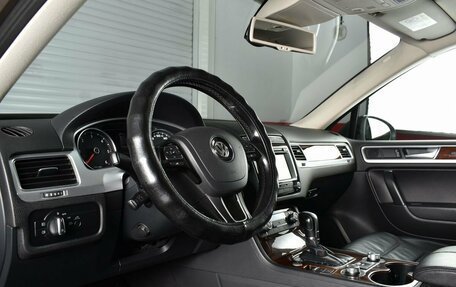 Volkswagen Touareg III, 2015 год, 3 330 995 рублей, 6 фотография