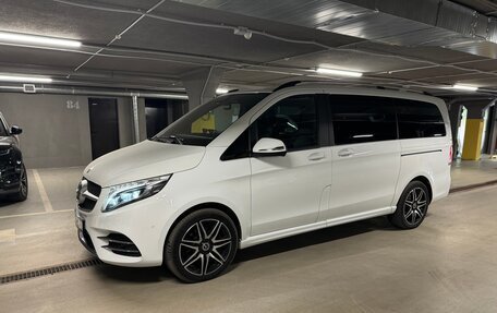 Mercedes-Benz V-Класс, 2020 год, 7 300 000 рублей, 2 фотография