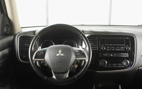 Mitsubishi Outlander III рестайлинг 3, 2013 год, 1 374 999 рублей, 9 фотография