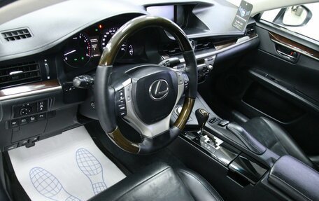 Lexus ES VII, 2012 год, 2 348 000 рублей, 11 фотография