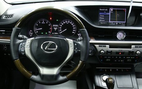 Lexus ES VII, 2012 год, 2 348 000 рублей, 12 фотография