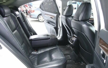 Lexus ES VII, 2012 год, 2 348 000 рублей, 17 фотография