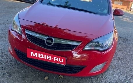 Opel Astra J, 2012 год, 850 000 рублей, 2 фотография