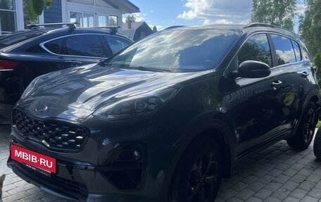 KIA Sportage IV рестайлинг, 2021 год, 2 490 000 рублей, 2 фотография