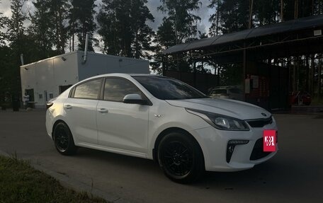 KIA Rio IV, 2019 год, 1 350 000 рублей, 2 фотография