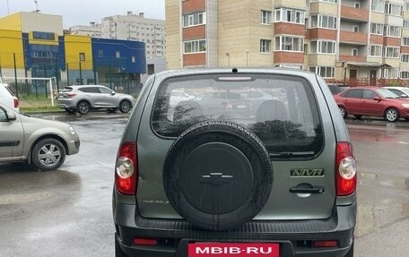 Chevrolet Niva I рестайлинг, 2013 год, 850 000 рублей, 4 фотография