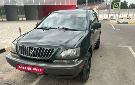 Lexus RX IV рестайлинг, 1998 год, 930 000 рублей, 3 фотография