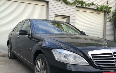 Mercedes-Benz S-Класс, 2012 год, 1 870 000 рублей, 2 фотография
