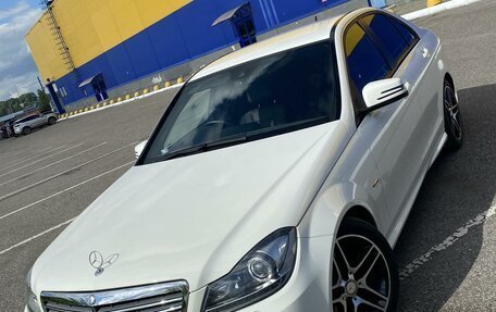 Mercedes-Benz C-Класс, 2011 год, 1 790 000 рублей, 3 фотография