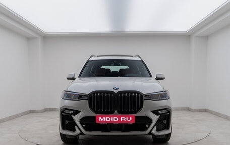 BMW X7, 2022 год, 13 290 000 рублей, 2 фотография