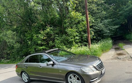 Mercedes-Benz E-Класс, 2012 год, 1 650 000 рублей, 4 фотография