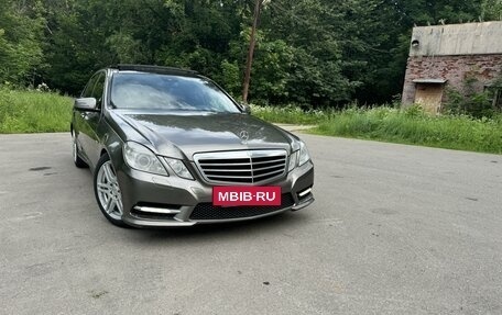 Mercedes-Benz E-Класс, 2012 год, 1 650 000 рублей, 3 фотография