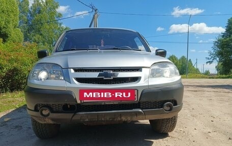 Chevrolet Niva I рестайлинг, 2012 год, 505 000 рублей, 3 фотография