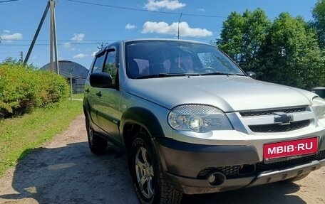 Chevrolet Niva I рестайлинг, 2012 год, 505 000 рублей, 6 фотография