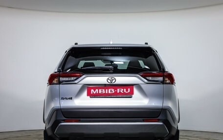 Toyota RAV4, 2020 год, 3 125 000 рублей, 6 фотография