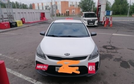 KIA Rio IV, 2017 год, 950 000 рублей, 2 фотография