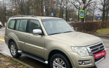 Mitsubishi Pajero IV, 2017 год, 3 050 000 рублей, 3 фотография