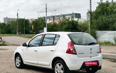 Renault Sandero I, 2014 год, 4 фотография