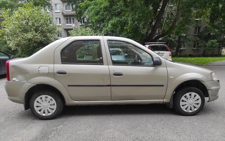 Renault Logan I, 2010 год, 295 000 рублей, 4 фотография