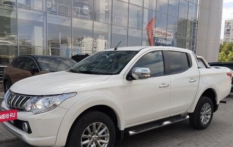 Mitsubishi L200 IV рестайлинг, 2016 год, 2 699 000 рублей, 4 фотография