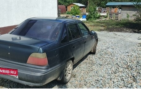 Daewoo Nexia I рестайлинг, 1999 год, 84 500 рублей, 2 фотография