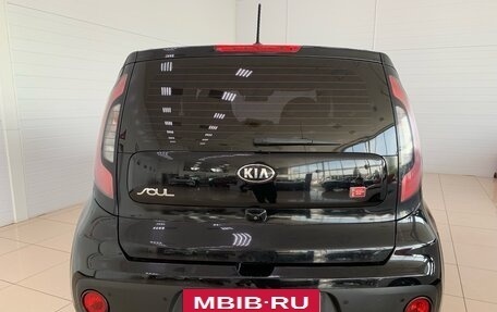 KIA Soul II рестайлинг, 2018 год, 1 688 000 рублей, 5 фотография