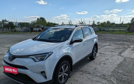 Toyota RAV4, 2016 год, 2 750 000 рублей, 2 фотография