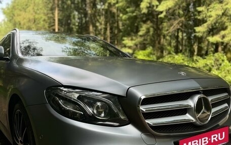 Mercedes-Benz E-Класс, 2019 год, 5 400 000 рублей, 6 фотография