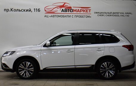 Mitsubishi Outlander III рестайлинг 3, 2019 год, 2 299 000 рублей, 3 фотография