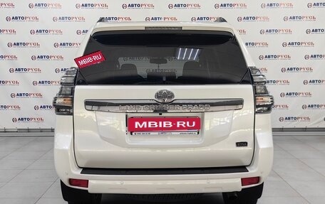 Toyota Land Cruiser Prado 150 рестайлинг 2, 2017 год, 4 299 000 рублей, 4 фотография