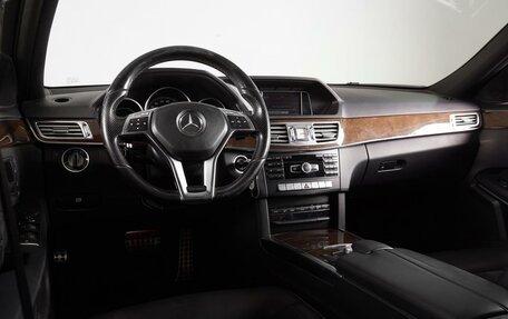 Mercedes-Benz E-Класс, 2013 год, 2 399 000 рублей, 6 фотография