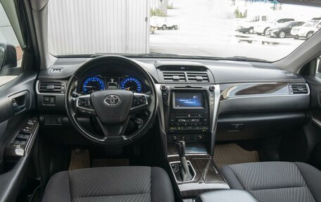 Toyota Camry, 2016 год, 2 169 000 рублей, 6 фотография