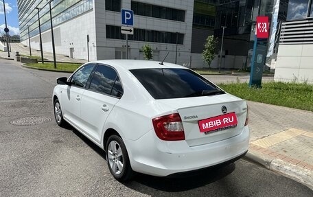 Skoda Rapid I, 2015 год, 1 355 000 рублей, 5 фотография