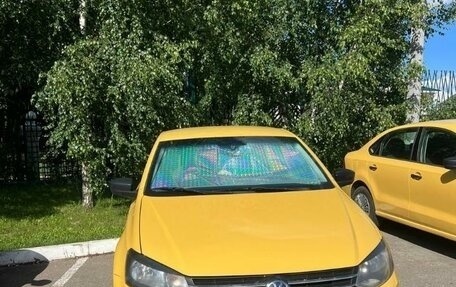 Volkswagen Polo VI (EU Market), 2017 год, 615 000 рублей, 1 фотография
