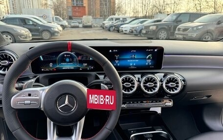 Mercedes-Benz A-Класс, 2019 год, 3 150 000 рублей, 19 фотография