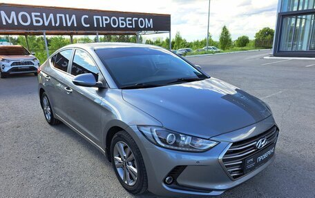 Hyundai Elantra VI рестайлинг, 2018 год, 1 999 000 рублей, 3 фотография