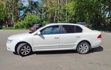 Skoda Superb III рестайлинг, 2011 год, 1 100 000 рублей, 8 фотография