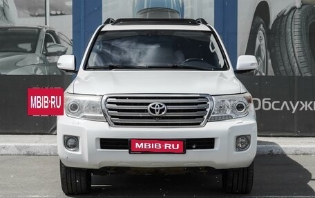 Toyota Land Cruiser 200, 2013 год, 3 990 000 рублей, 3 фотография