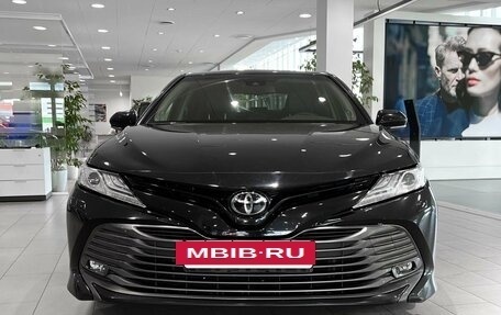 Toyota Camry, 2021 год, 3 315 000 рублей, 2 фотография