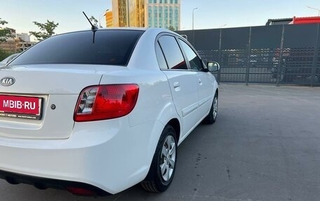 KIA Rio II, 2011 год, 700 000 рублей, 7 фотография